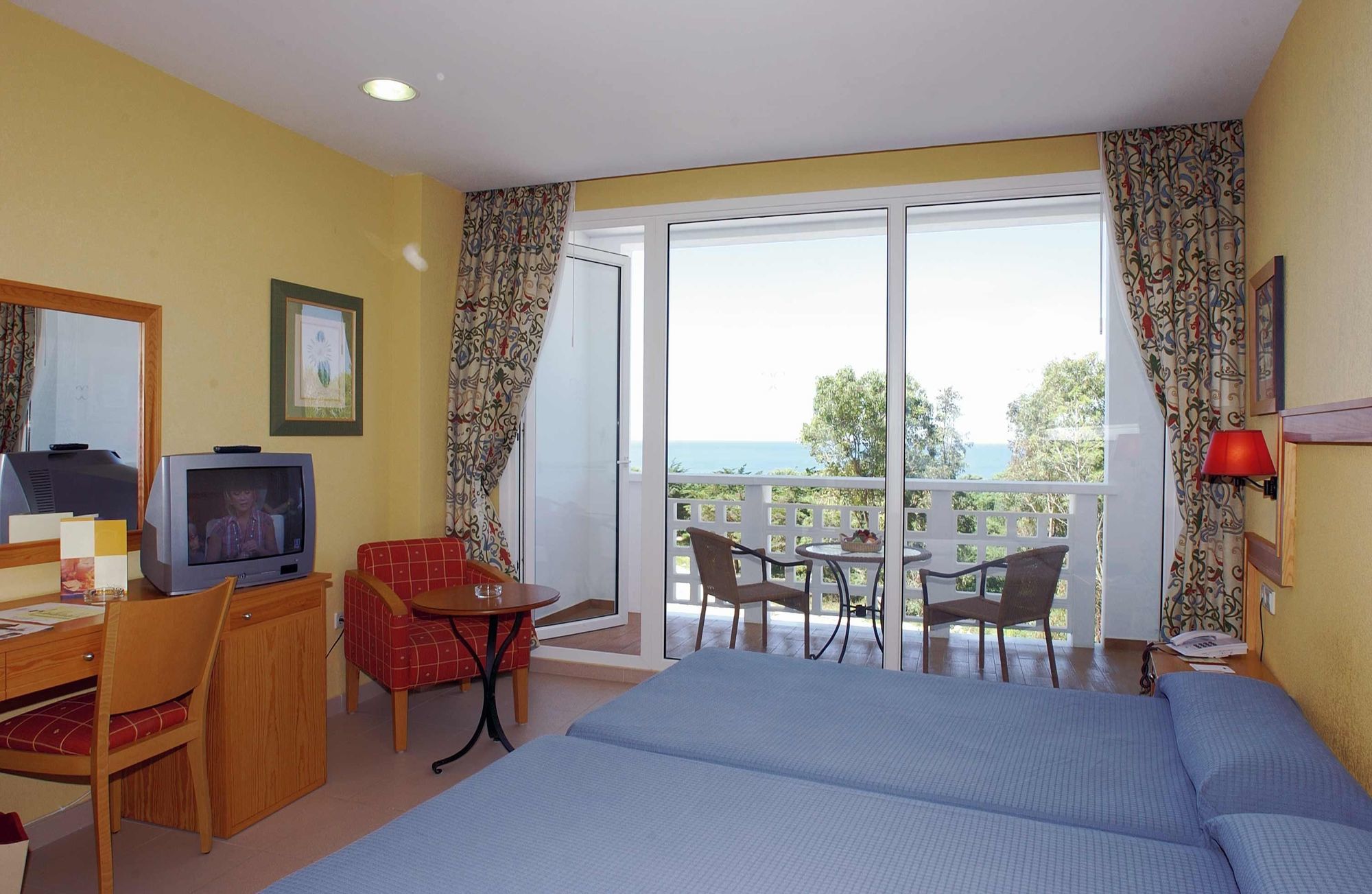Hotel Costa Conil By Fuerte Group コニル・デ・ラ・フロンテラ 部屋 写真