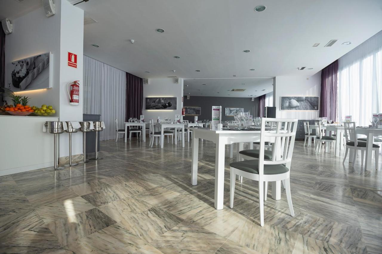 Hotel Costa Conil By Fuerte Group コニル・デ・ラ・フロンテラ エクステリア 写真